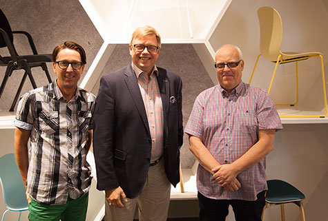 Personalchef Per Andersson, vd Berndt Axelsson, och produktionschef Lars-Erik Alfredsson vid Scandinavian Business Seating. 