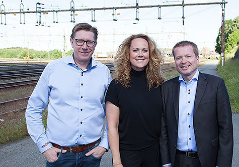 Joakim Stenqvist, vd, Sofia Lind, kommunikationschef och nya entreprenadchefen tillika vice vd:n Joachim Ytterstene.
